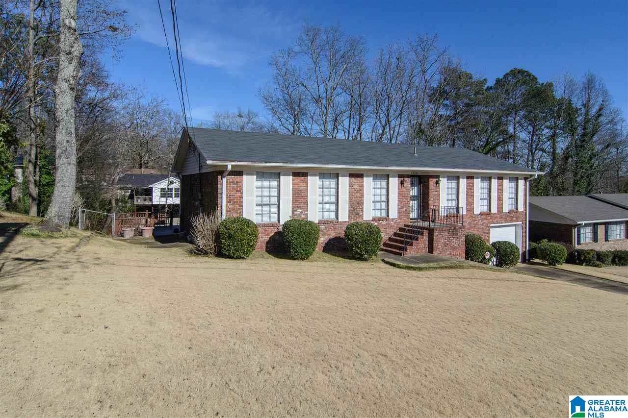 1329 Sumar Road Birmingham, AL 35213 - Photo 2 of 34