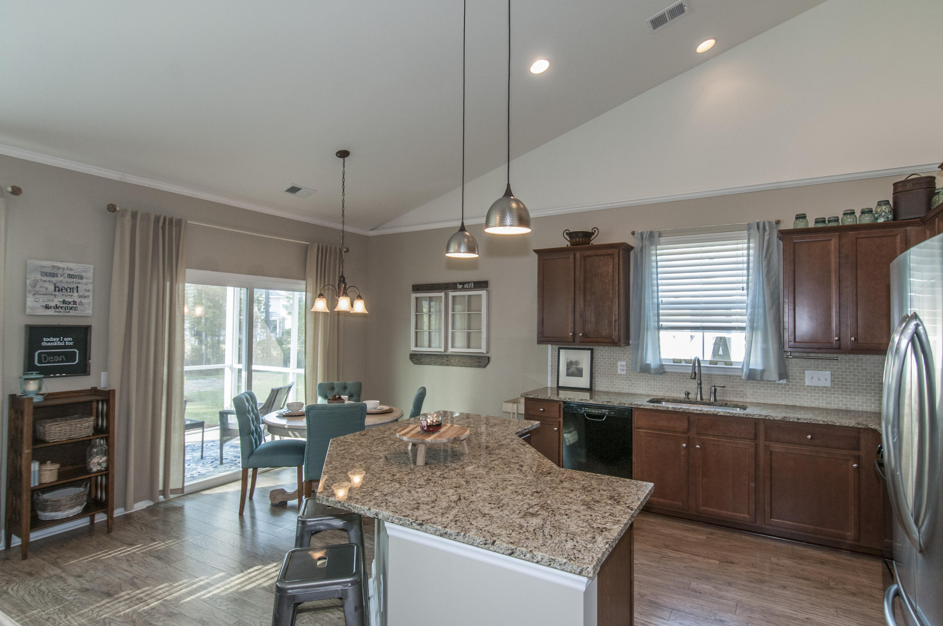 111 Springbank Court Moncks Corner, SC 29461 - Photo 10 of 47 _DSC5997