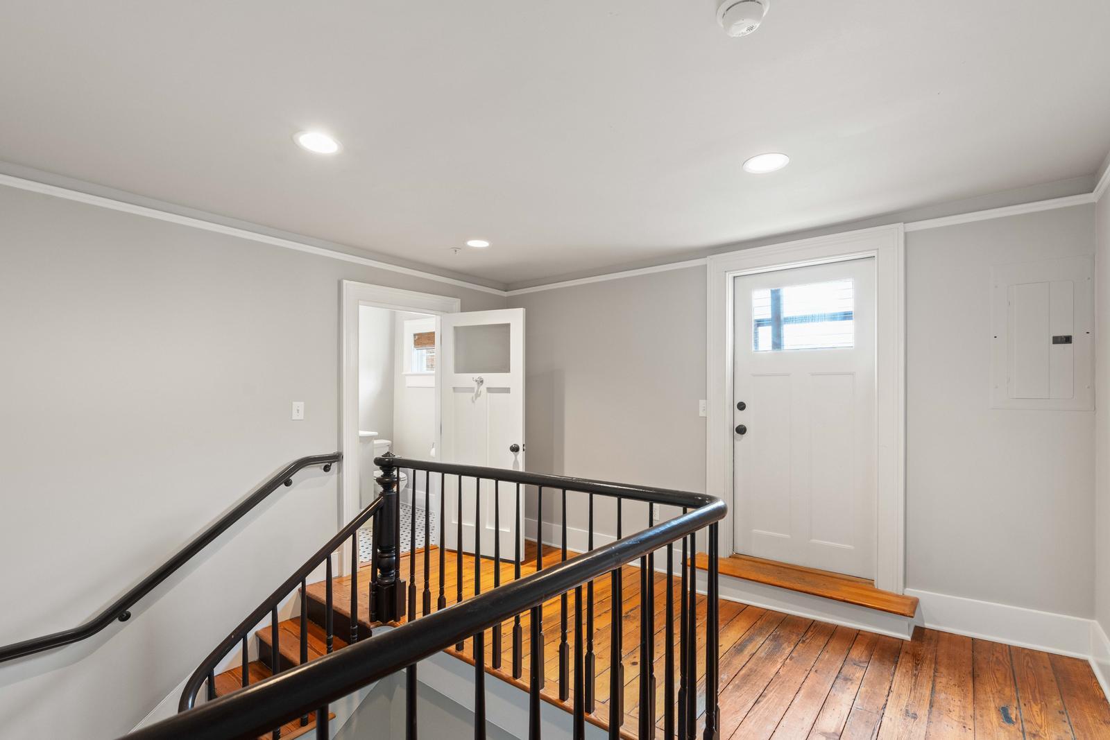 125 Meeting Street, Unit D Charleston, SC 29401 - Photo 12 of 35 14