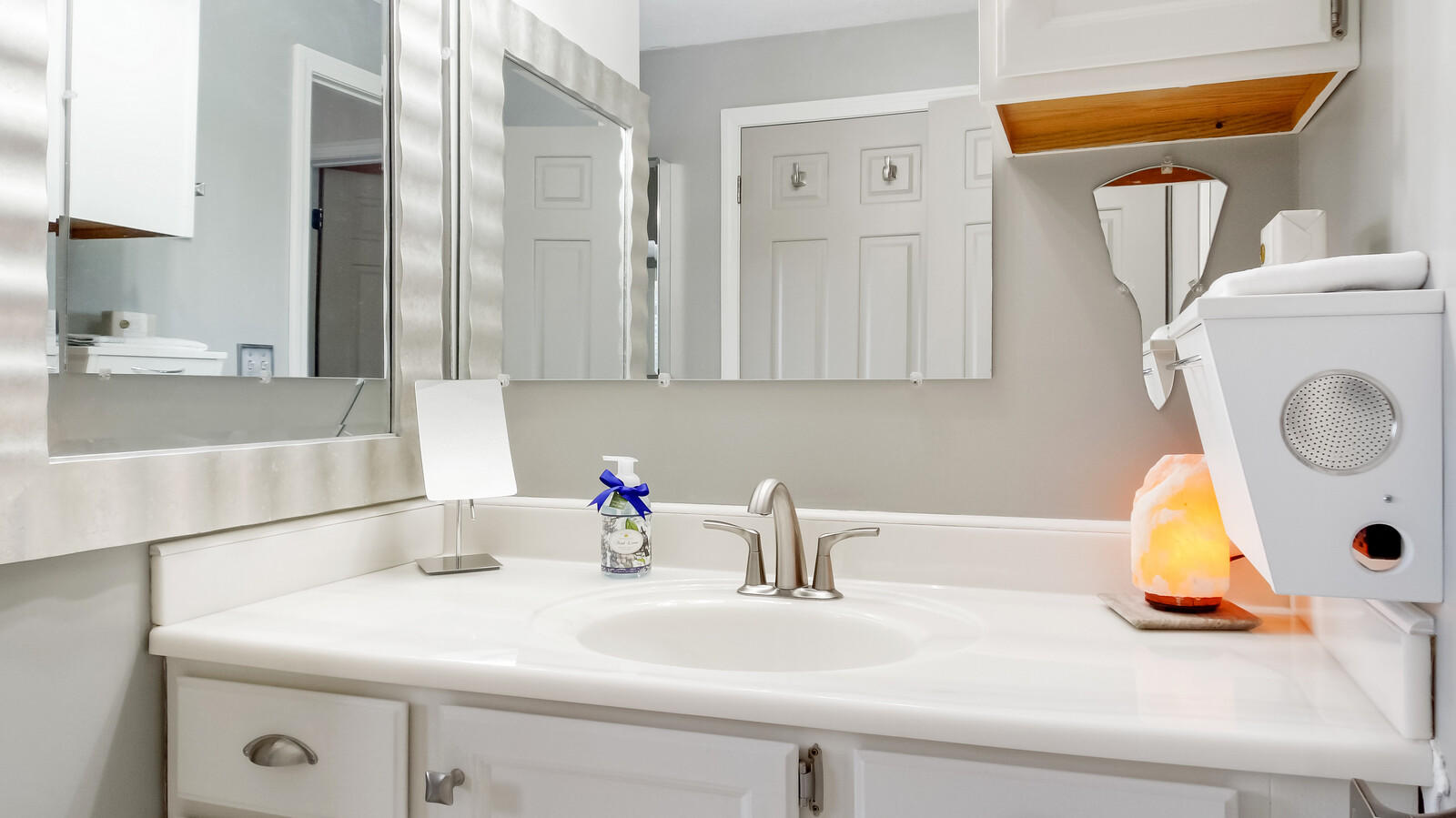24 High Ridge Drive Augusta, ME 04330 - Photo 18 of 41 Calming color palette