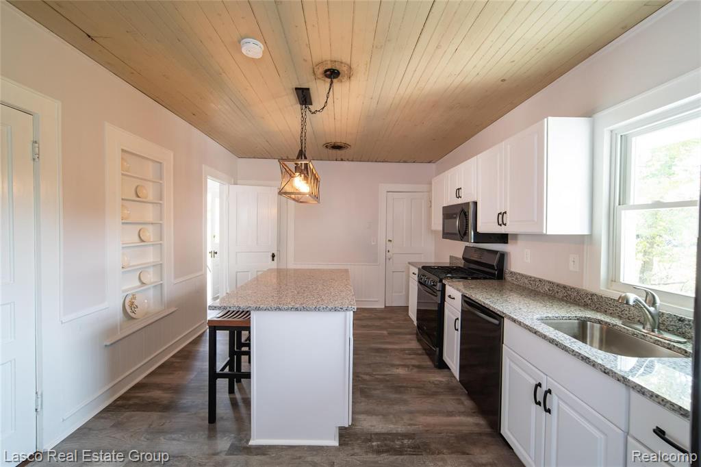 2772 Lannen Road Howell, MI 48855 - Photo 6 of 33