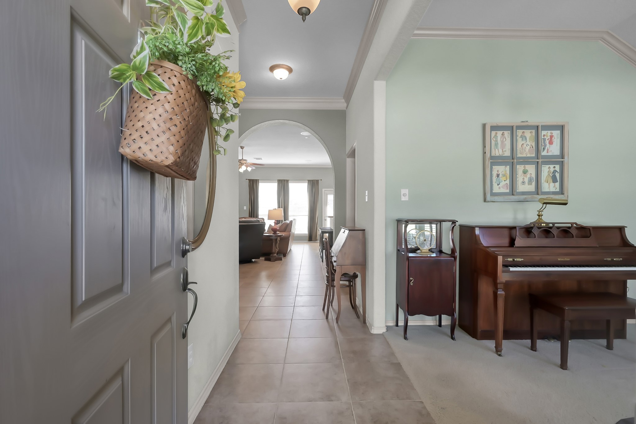 2318 Caroline Park Lane Spring, TX 77386 - Photo 5 of 38 a view of a livingroom with furniture and a hallway