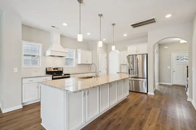 $379,500 | 1523 Kingbird Drive, Clarksville, TN 37040