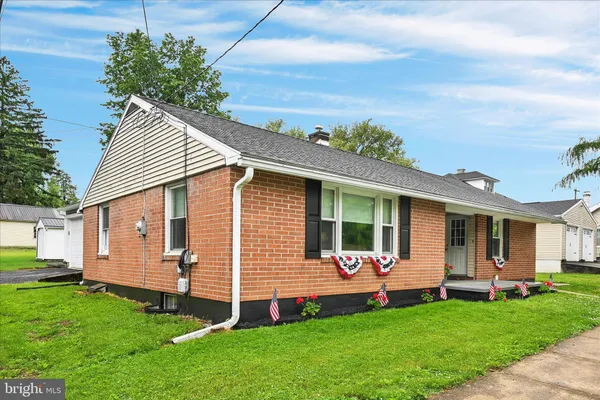 $324,900 | 106 East 2nd Avenue, Lititz, PA 17543