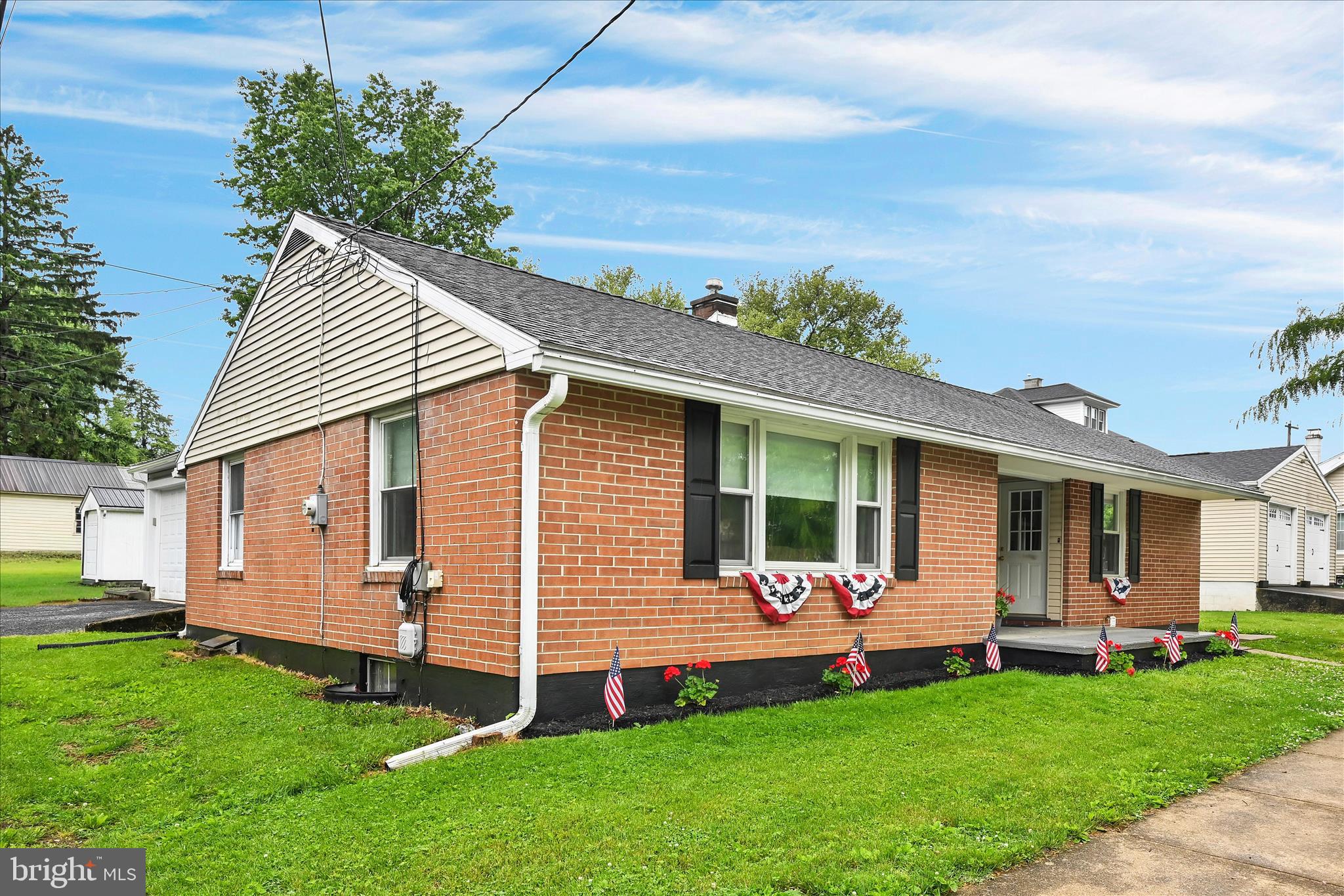 106 East 2nd Avenue Lititz, PA 17543 - Photo 1 of 29 Exterior Front