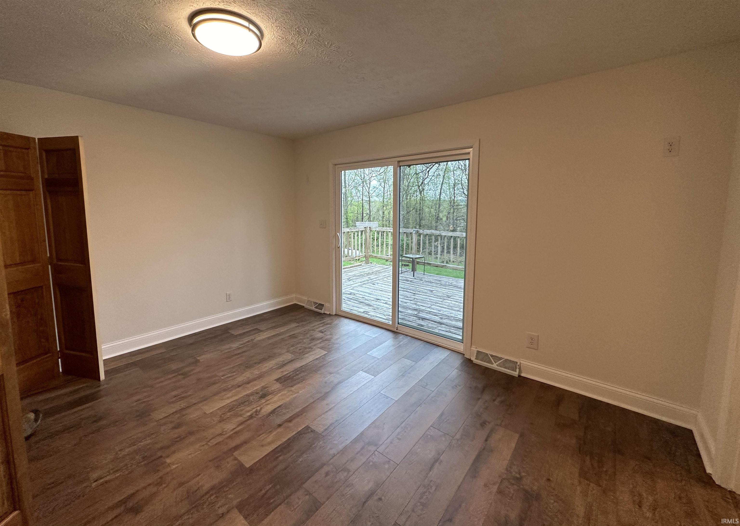 3060 West Shaw Road Bloomington, IN 47403 - Photo 11 of 26