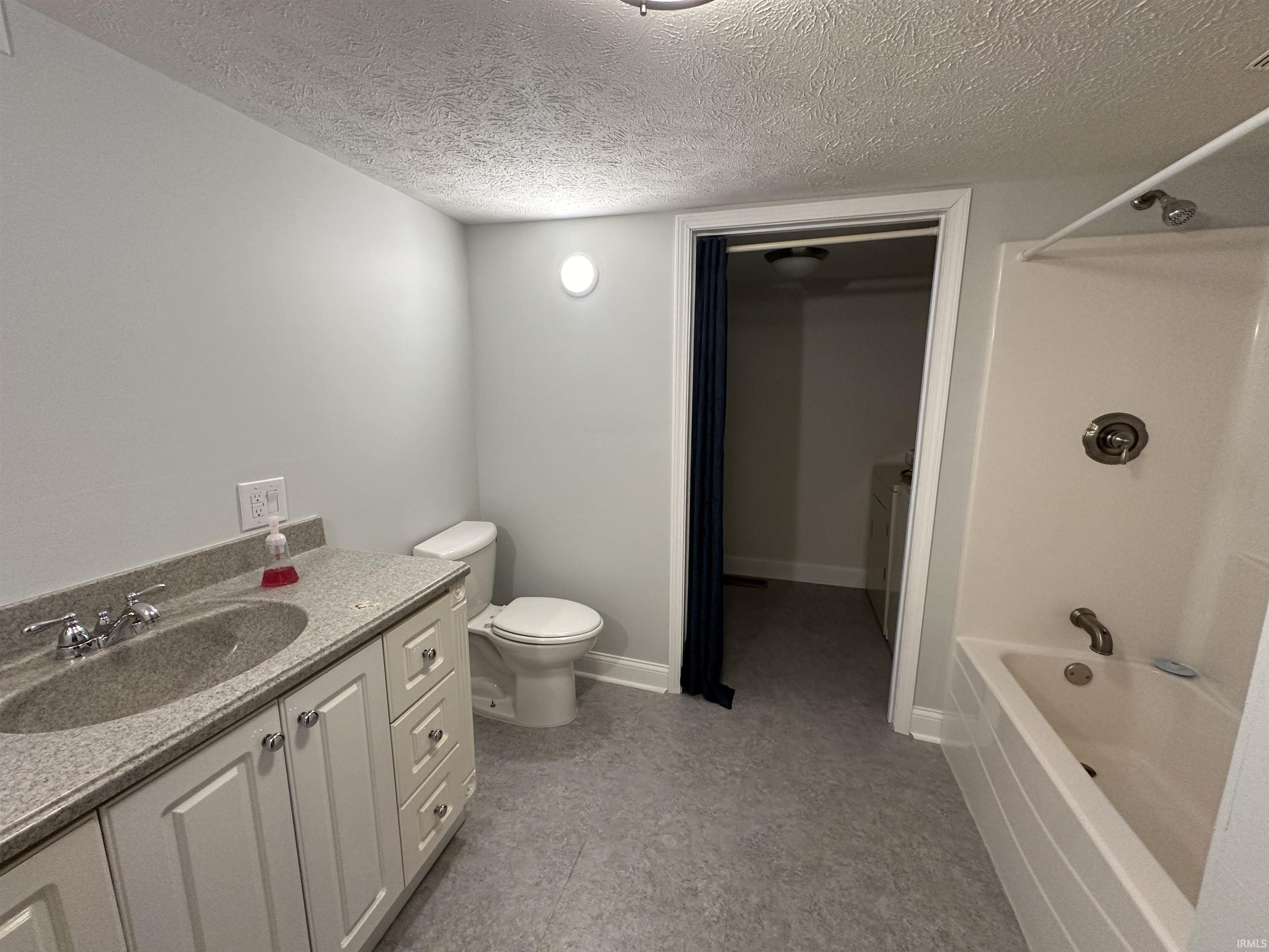 3060 West Shaw Road Bloomington, IN 47403 - Photo 19 of 26