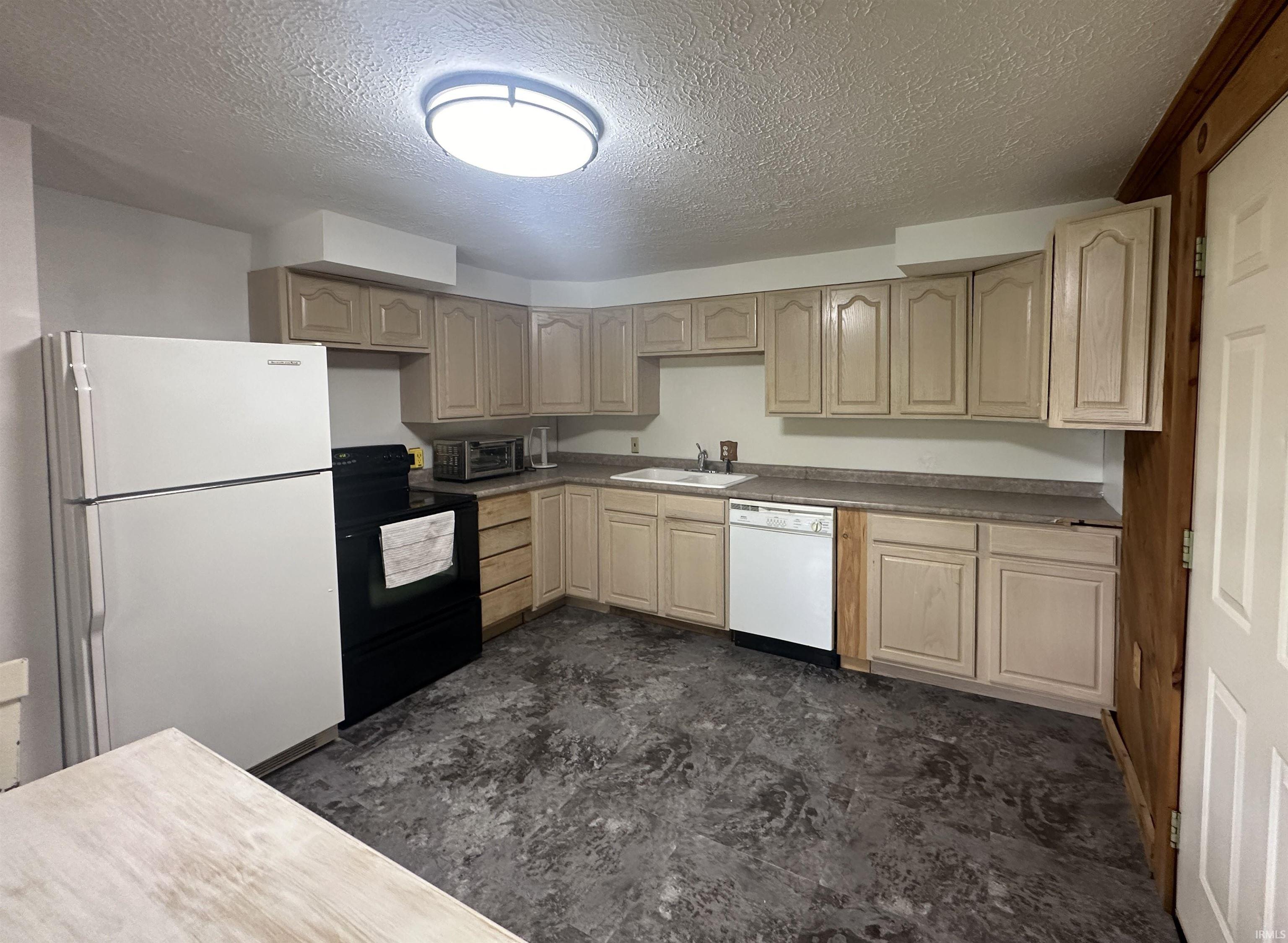 3060 West Shaw Road Bloomington, IN 47403 - Photo 6 of 26