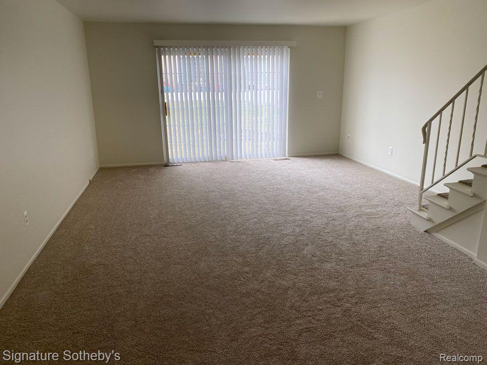32264 West 12 Mile Road, Unit 26 Farmington, MI 48334 - Photo 4 of 19