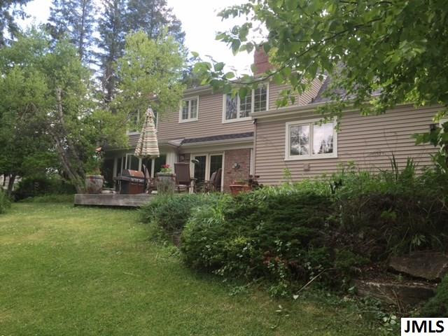 1717 Maybrook Road Jackson, MI 49203 - Photo 3 of 18 Photo 3