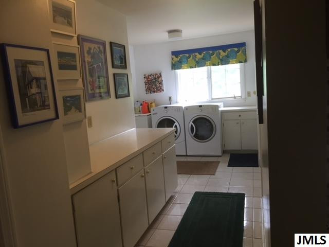 1717 Maybrook Road Jackson, MI 49203 - Photo 5 of 18 Photo 5