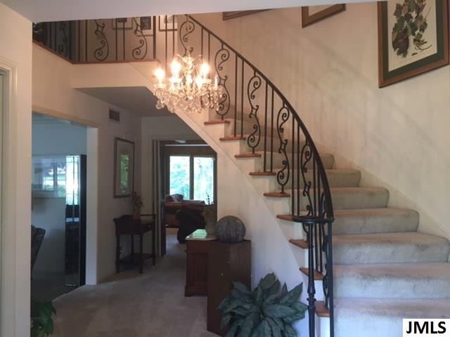 1717 Maybrook Road Jackson, MI 49203 - Photo 6 of 18 Photo 6