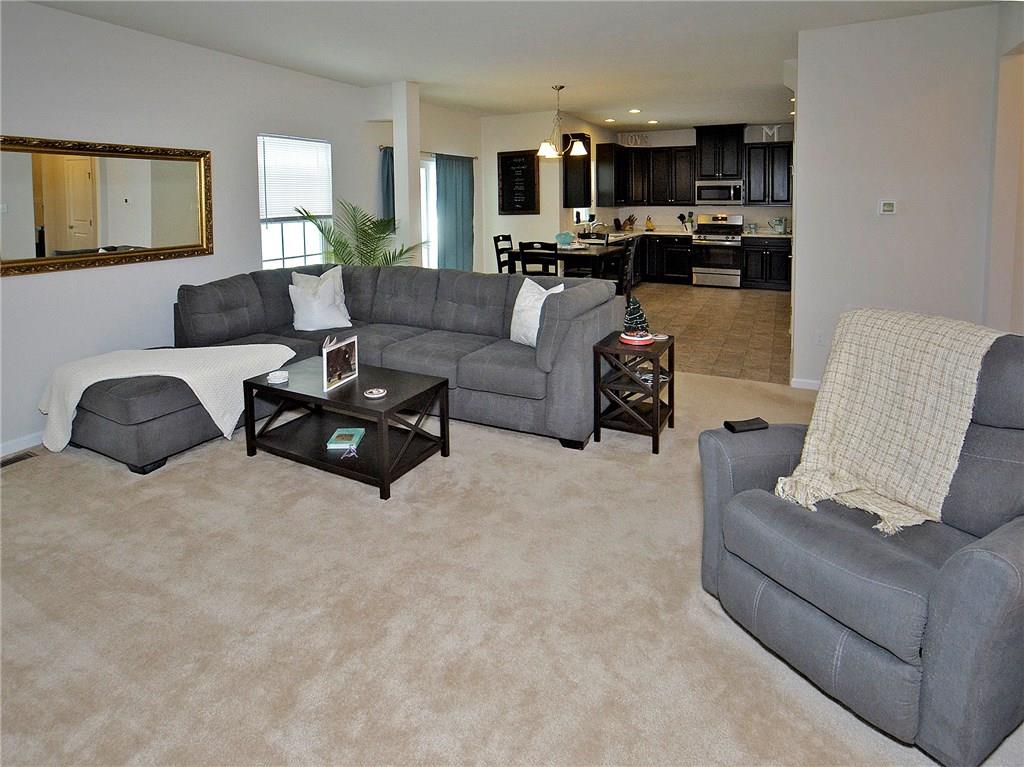 504 Saddle Ridge Court Irwin, PA 15642 - Photo 8 of 25 Gallery Image 8
