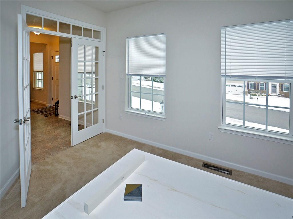 504 Saddle Ridge Court Irwin, PA 15642 - Photo 10 of 25 Gallery Image 10