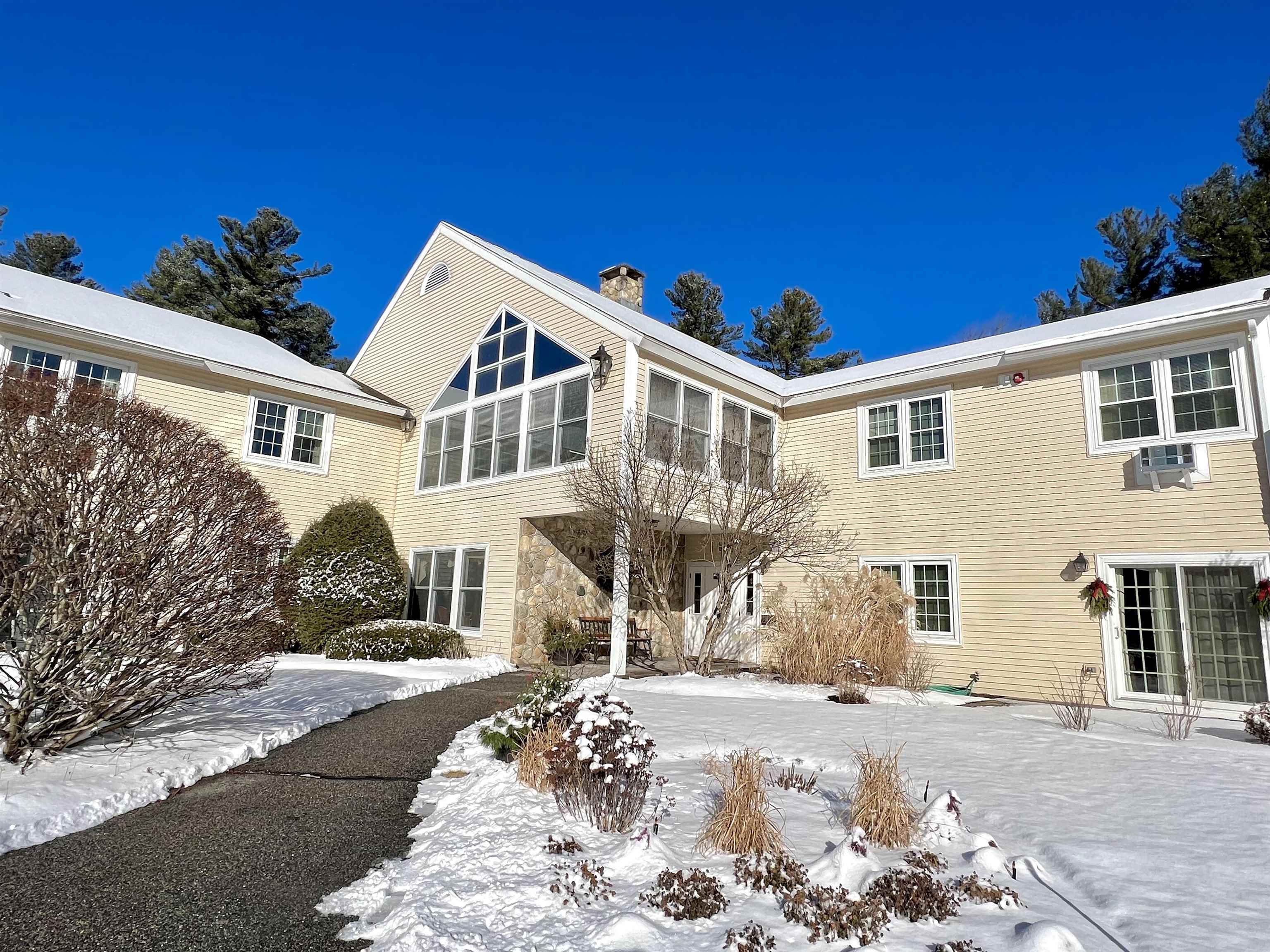 332 Parkside Road, Unit 23 New London, NH 03257 - Photo 1 of 34