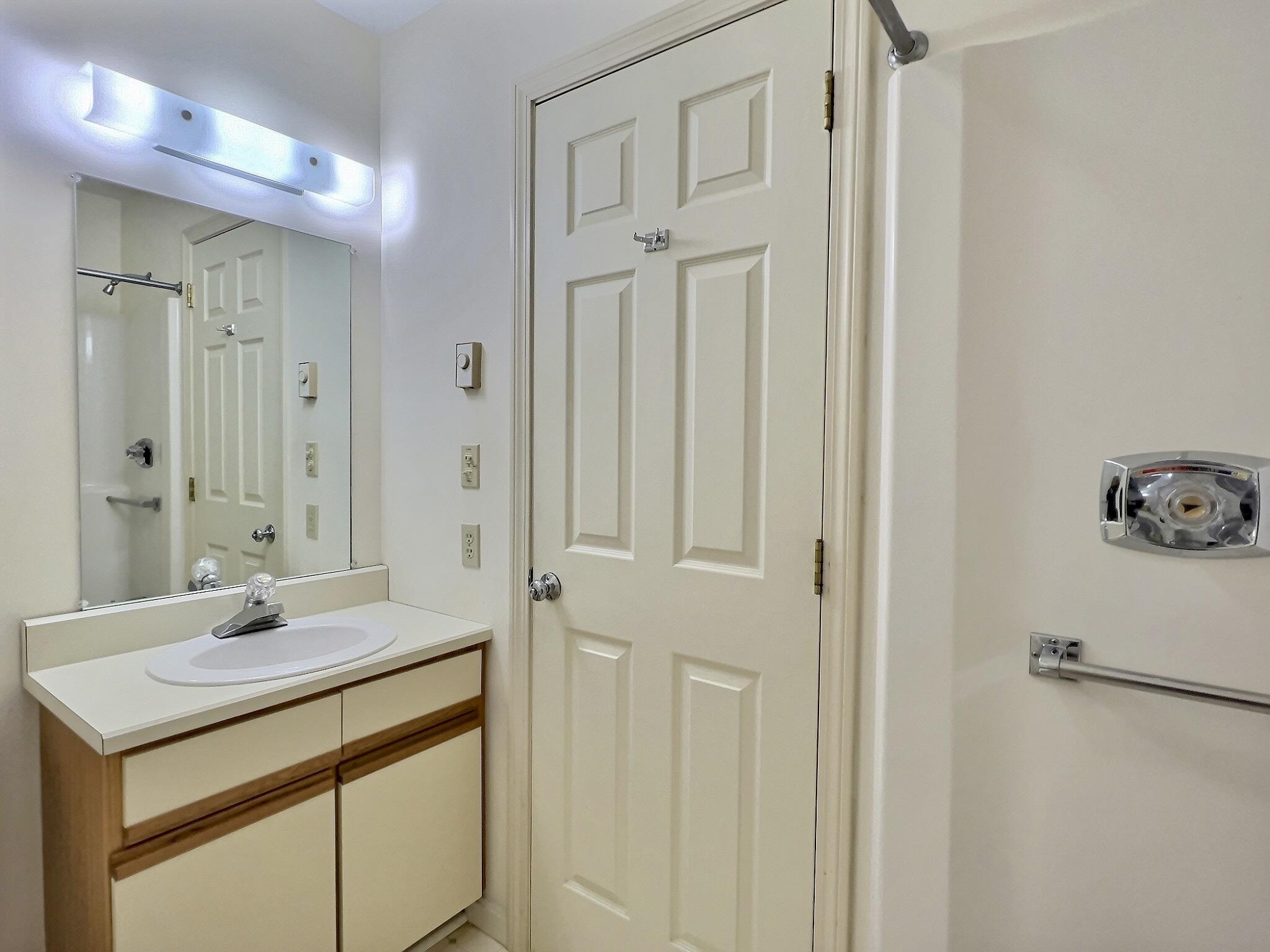 332 Parkside Road, Unit 23 New London, NH 03257 - Photo 23 of 34