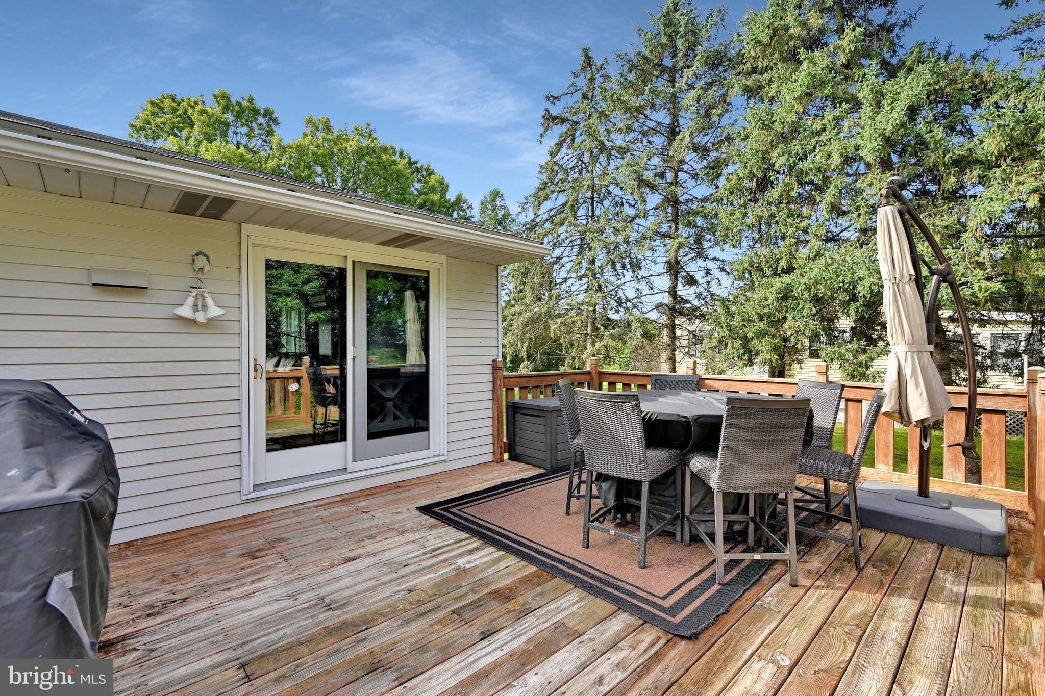 459 Aberdeen Road Elizabethtown, PA 17022 - Photo 39 of 50 Back Patio