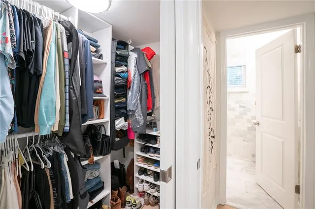 $1,700 | 100 Biscayne Drive Northwest, Unit D1, Atlanta, GA 30309