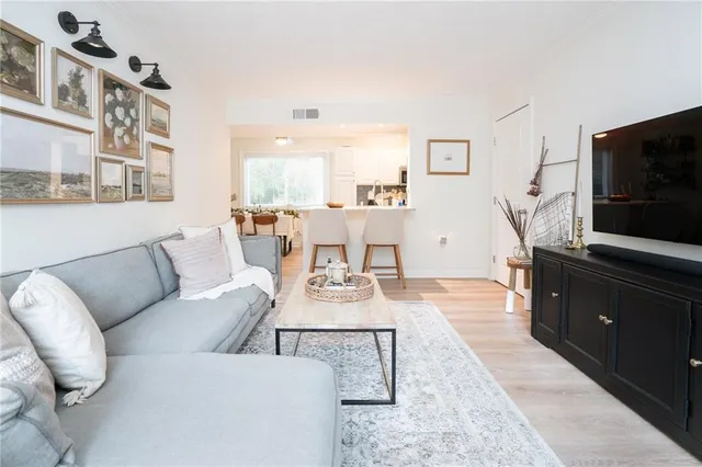 $1,700 | 100 Biscayne Drive Northwest, Unit D1, Atlanta, GA 30309