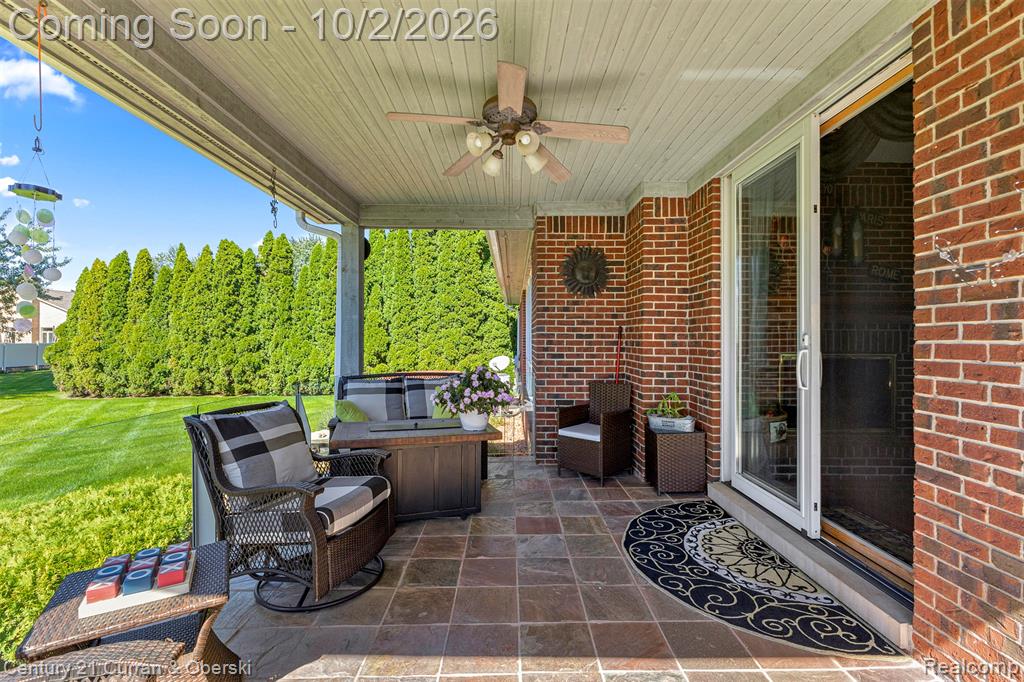 20175 Gill Road Livonia, MI 48152 - Photo 5 of 61 Gallery Image 5