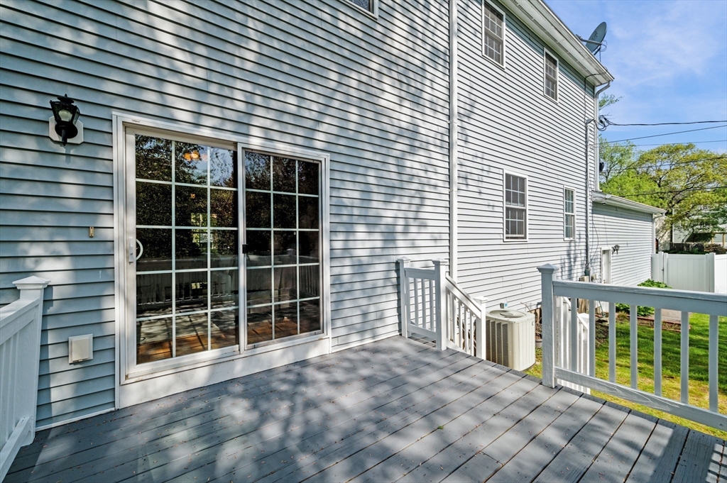 26 Harvest Road Reading, MA 01867 - Photo 10 of 27 Gallery Image 10