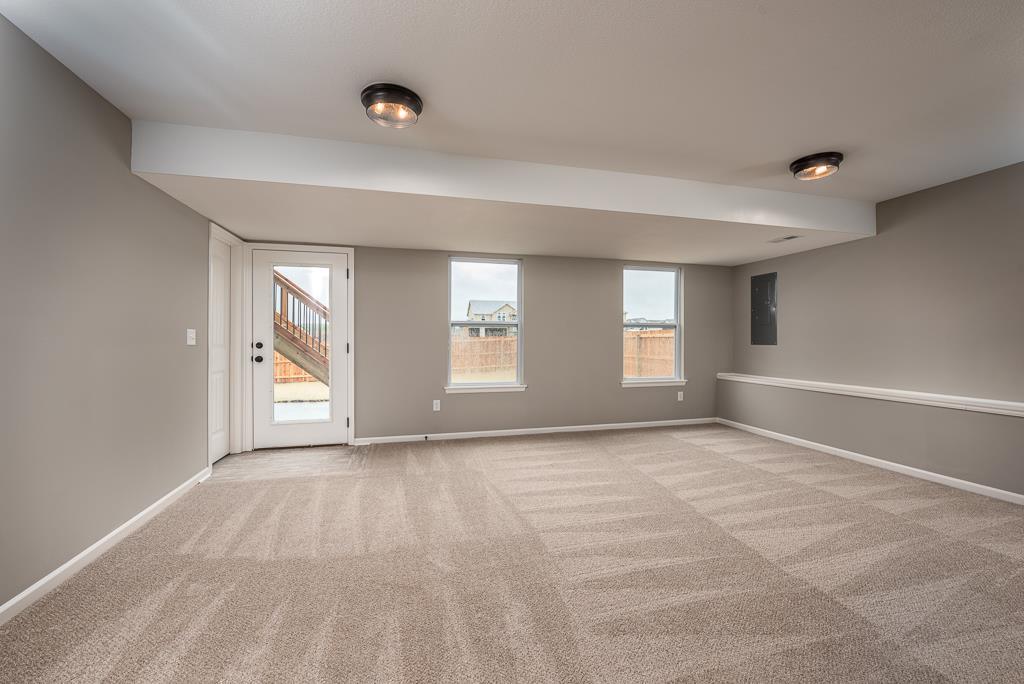 24653 Evans Road Tonganoxie, KS 66086 - Photo 15 of 20