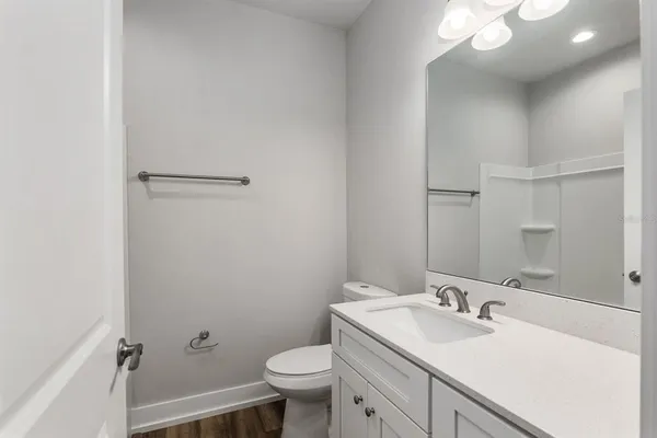 $2,500 | 211 Southeast 9 Street, Gainesville, FL 32601