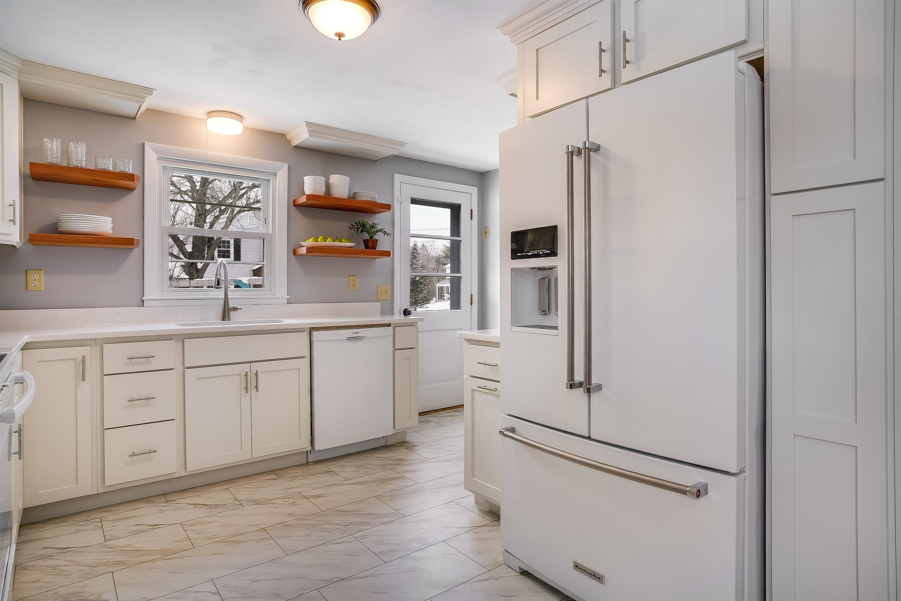 11 Pinecrest Drive Goffstown, NH 03045 - Photo 14 of 56