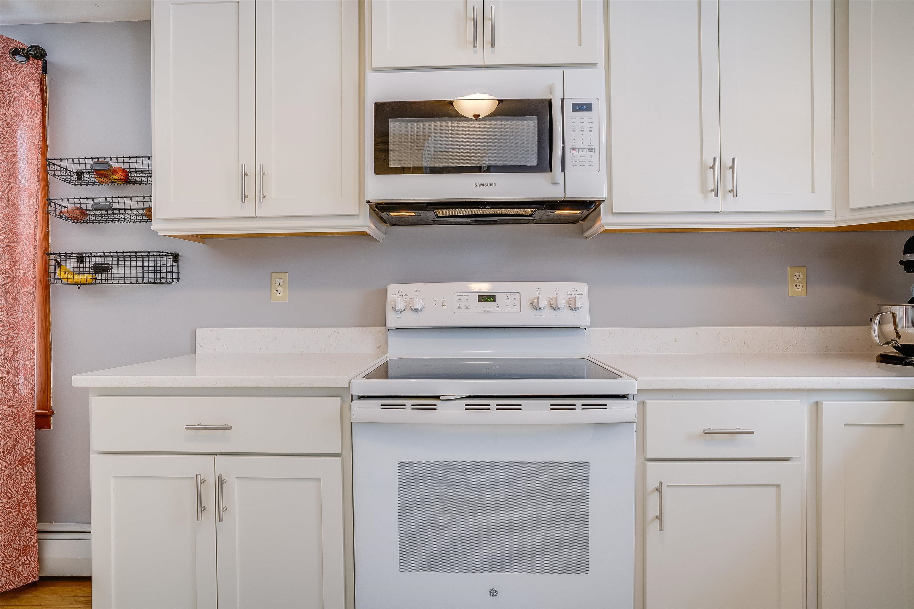 11 Pinecrest Drive Goffstown, NH 03045 - Photo 15 of 56