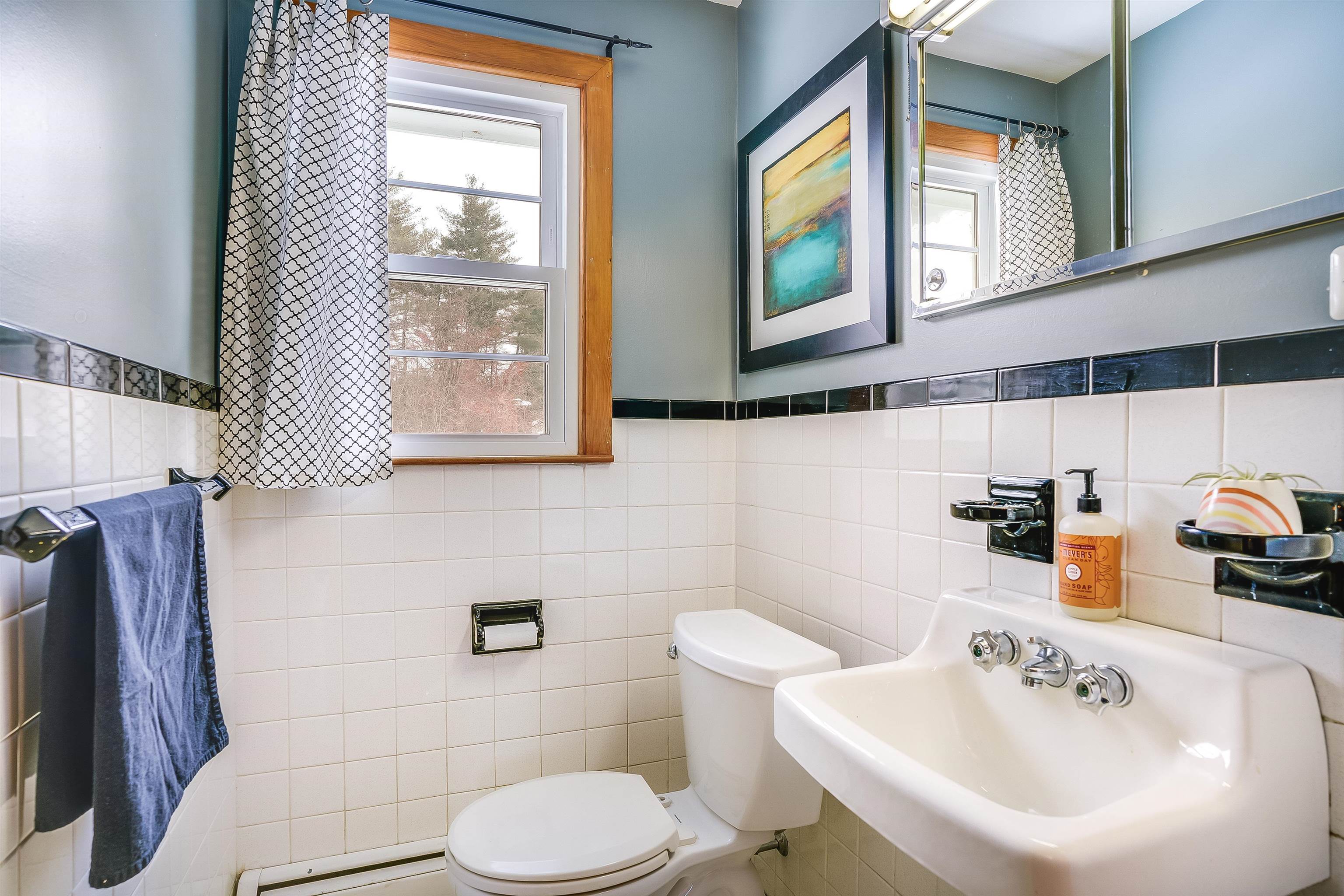 11 Pinecrest Drive Goffstown, NH 03045 - Photo 21 of 56