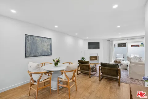 $1,189,000 | 1443 25th Street, Unit 2, Santa Monica, CA 90404