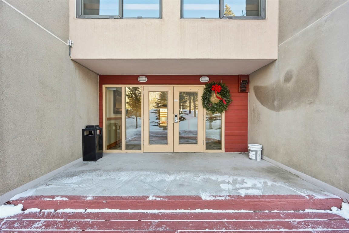 22340 Highway 6, Unit 1788 Keystone, CO 80435 - Photo 21 of 21 a view of a entryway of a house