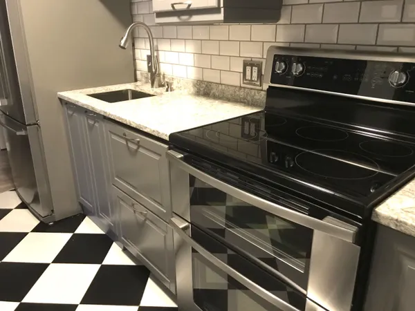 $1,800 | 13 Strawberry Bank Road, Unit 18, Nashua, NH 03062