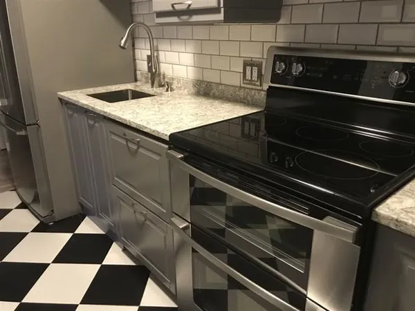 $1,800 | 13 Strawberry Bank Road, Unit 18, Nashua, NH 03062