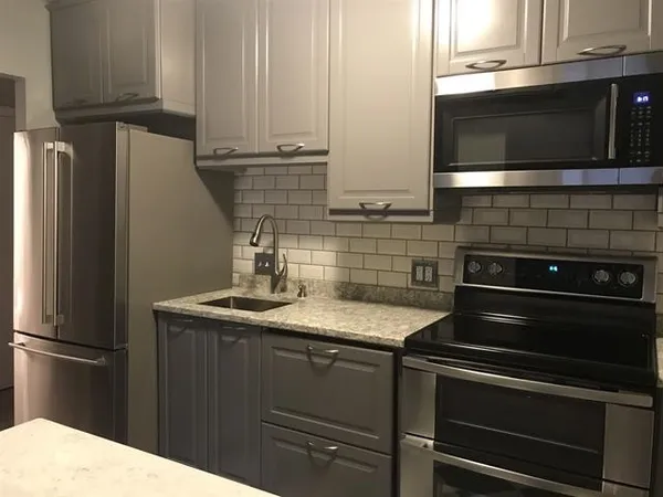 $1,800 | 13 Strawberry Bank Road, Unit 18, Nashua, NH 03062