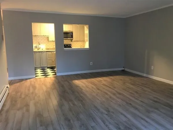 $1,800 | 13 Strawberry Bank Road, Unit 18, Nashua, NH 03062