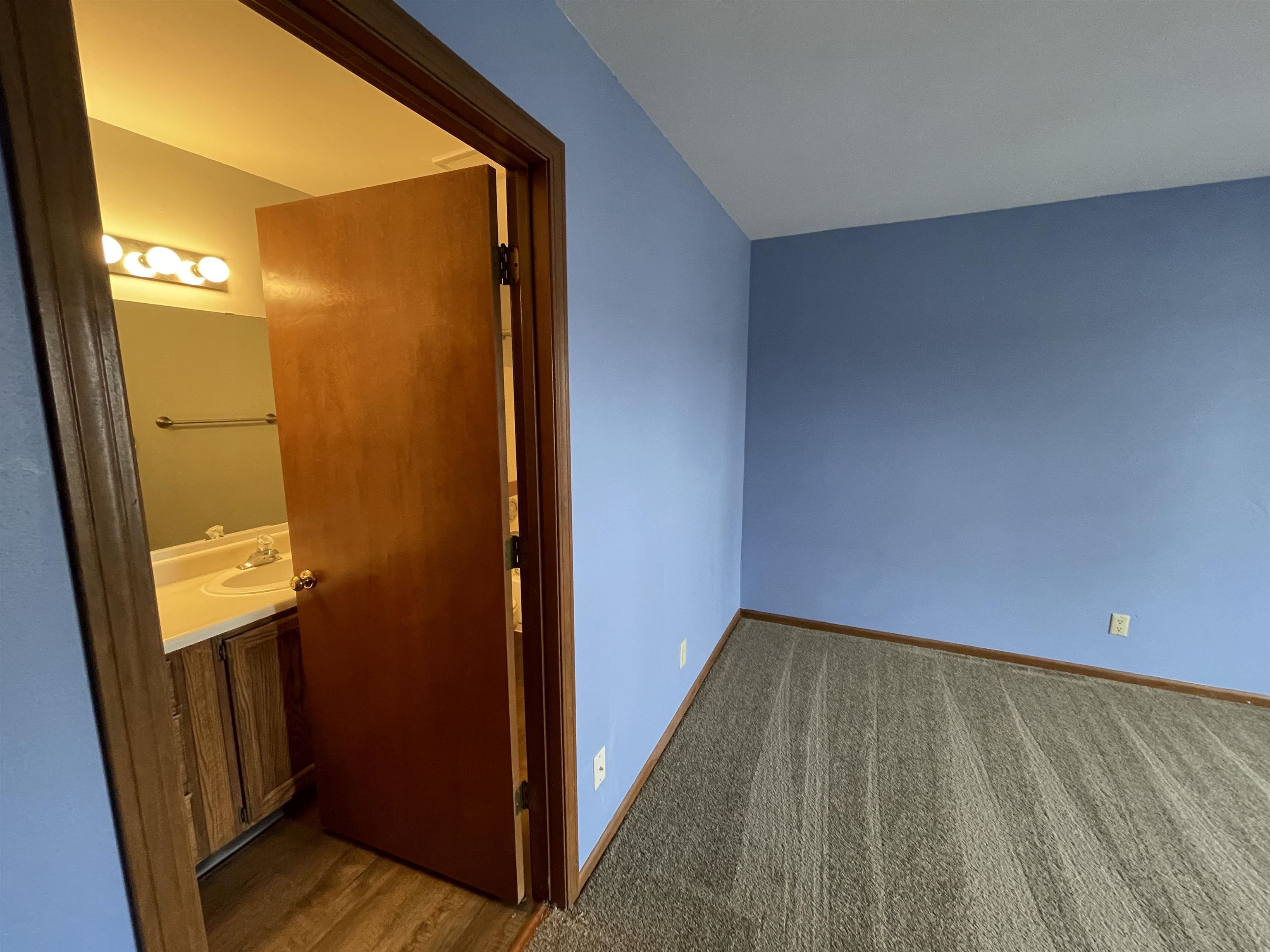 6710 Park Ridge Drive, Unit C Madison, WI 53719 - Photo 7 of 13