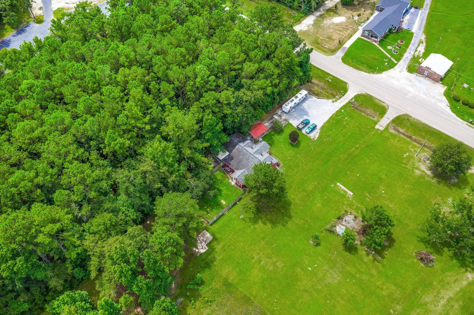 2126 State Road Summerville, SC 29486 - Photo 5 of 22 LR DR, Breakfast