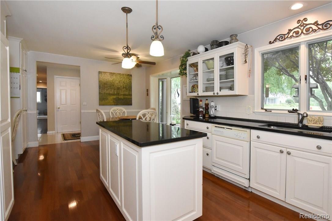 4155 Valley Forge Road Bloomfield Hills, MI 48301 - Photo 8 of 42 4155 Valley Forge_08.JPG