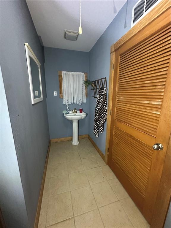 249 Clinton Road Freeport, PA 16229 - Photo 11 of 19