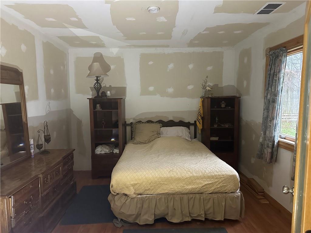 249 Clinton Road Freeport, PA 16229 - Photo 2 of 19