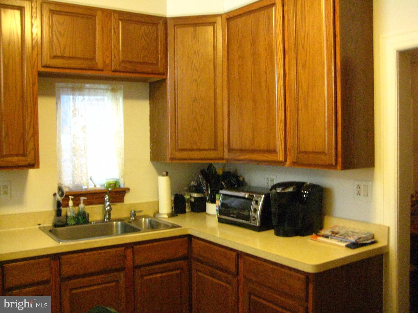 706 Marlyn Road Philadelphia, PA 19151 - Photo 7 of 25