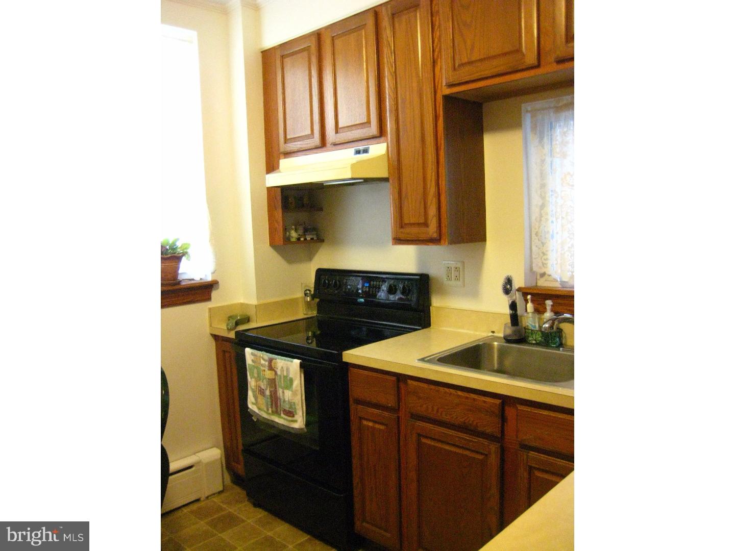 706 Marlyn Road Philadelphia, PA 19151 - Photo 8 of 25