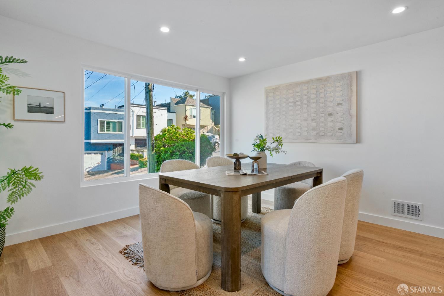 55 Jules Avenue San Francisco, CA 94112 - Photo 13 of 54