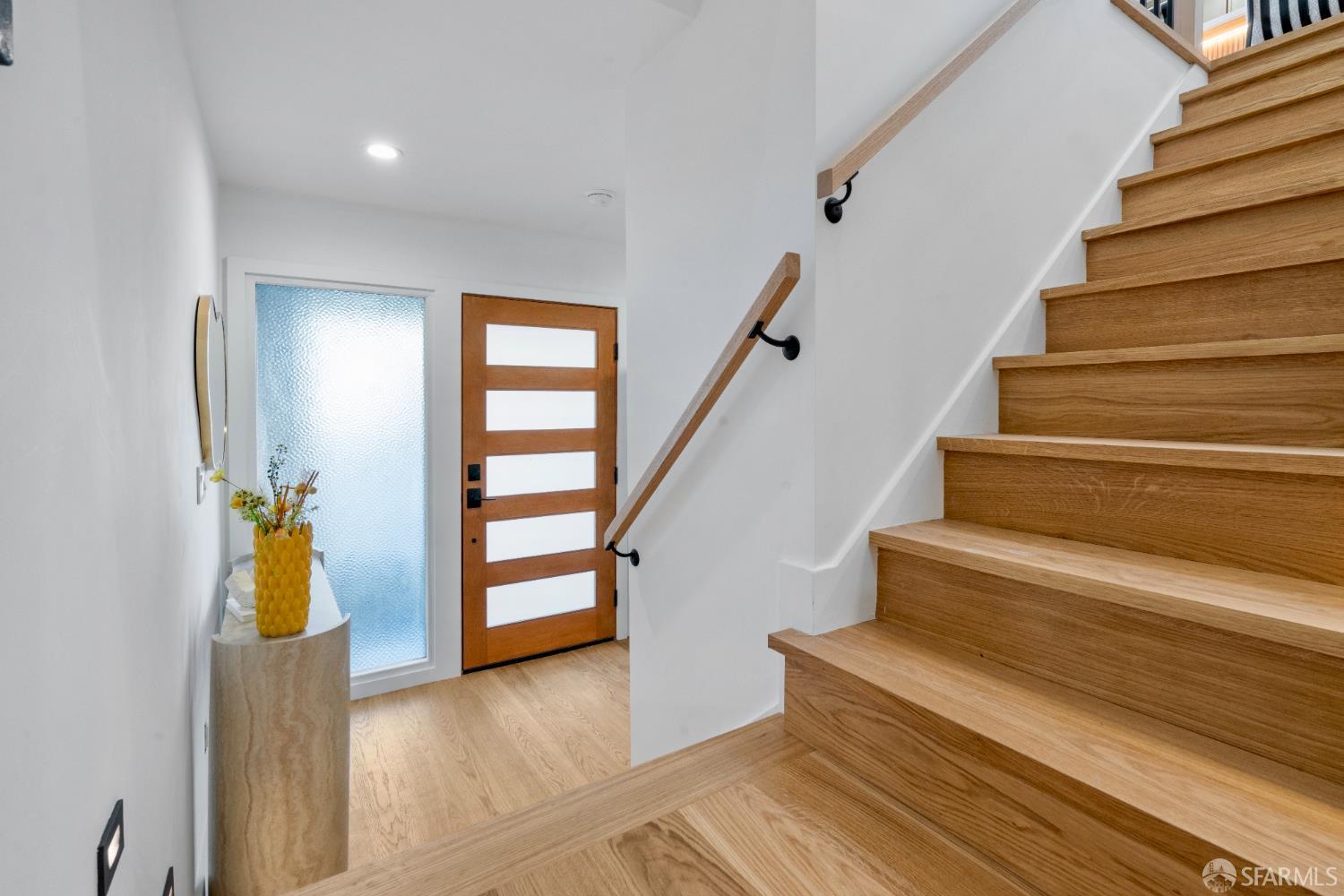 55 Jules Avenue San Francisco, CA 94112 - Photo 2 of 54