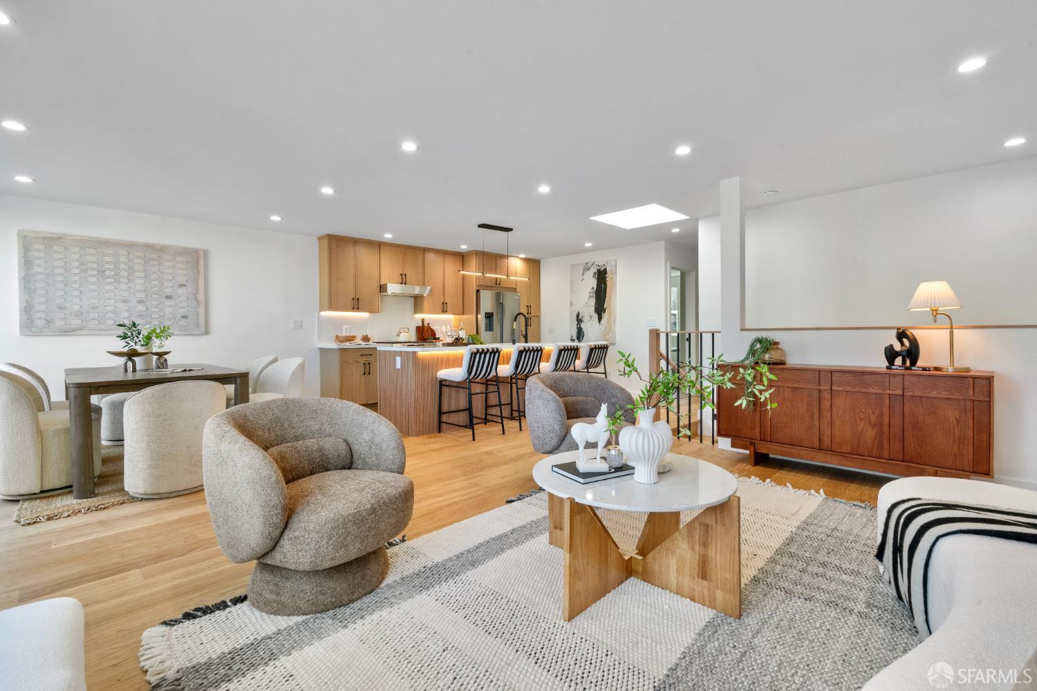 55 Jules Avenue San Francisco, CA 94112 - Photo 8 of 54