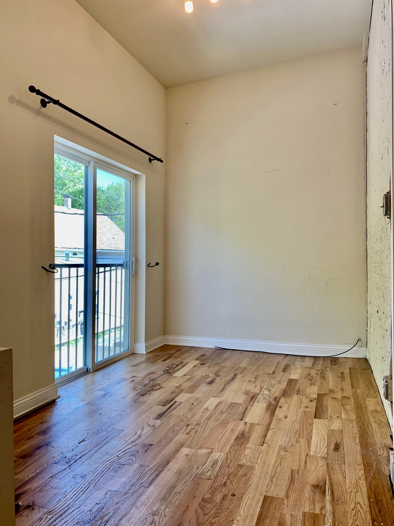 2148 West 18th Street Chicago, IL 60608 - Photo 4 of 24