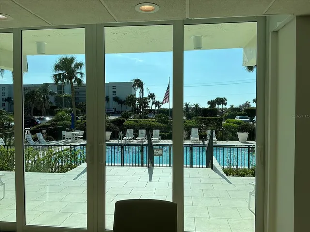 $3,900 | 3240 Gulf Of Mexico Drive, Unit B404, Longboat Key, FL 34228