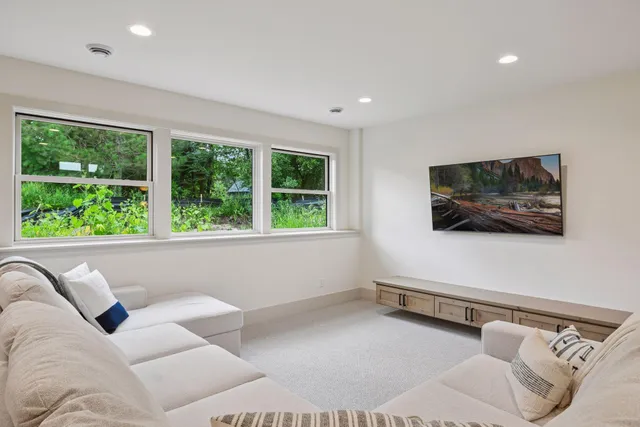 $1,690,000 | 21281 Dorothy Way, Prior Lake, MN 55372