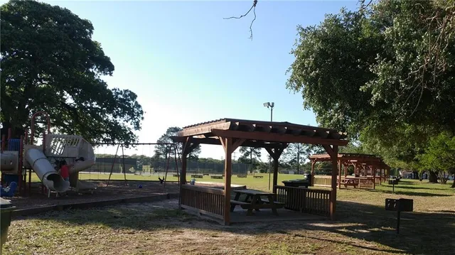 $12,000 | Lot 18 Jamaica Hilltop Lakes, Hilltop Lakes, TX 77871